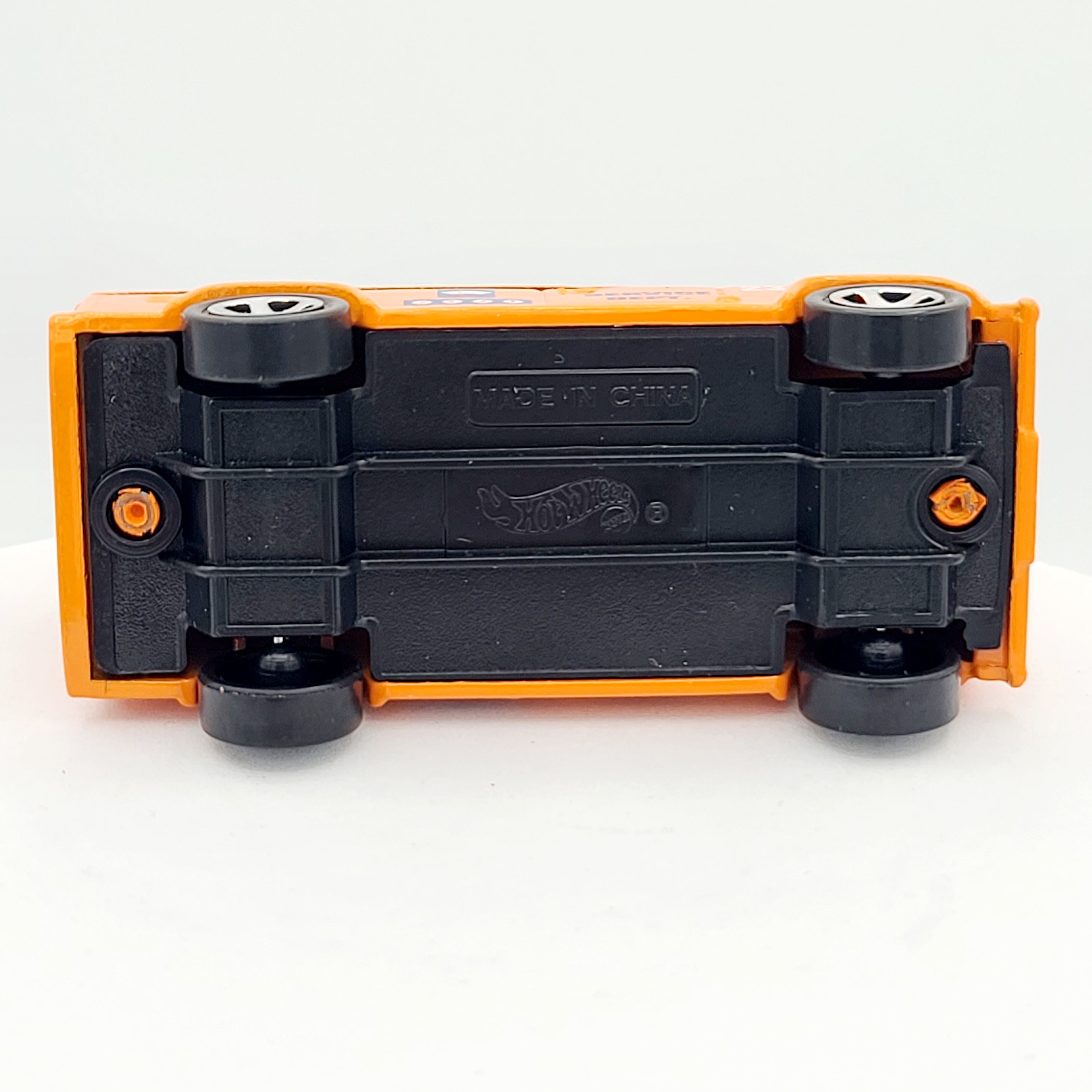Hot Wheels Land Rover MKII "Smith Electric" (1997 HW Basic)